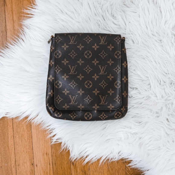 Louis Vuitton Handbags - Auth LOUIS VUITTON Musette Salsa (Broken Strap)